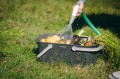 Koszyk piknikowy PLASTIA – czerwone wino
